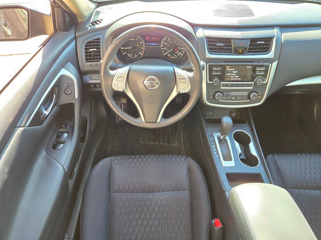 Used 2017 Nissan Altima 2.5 SV image 8
