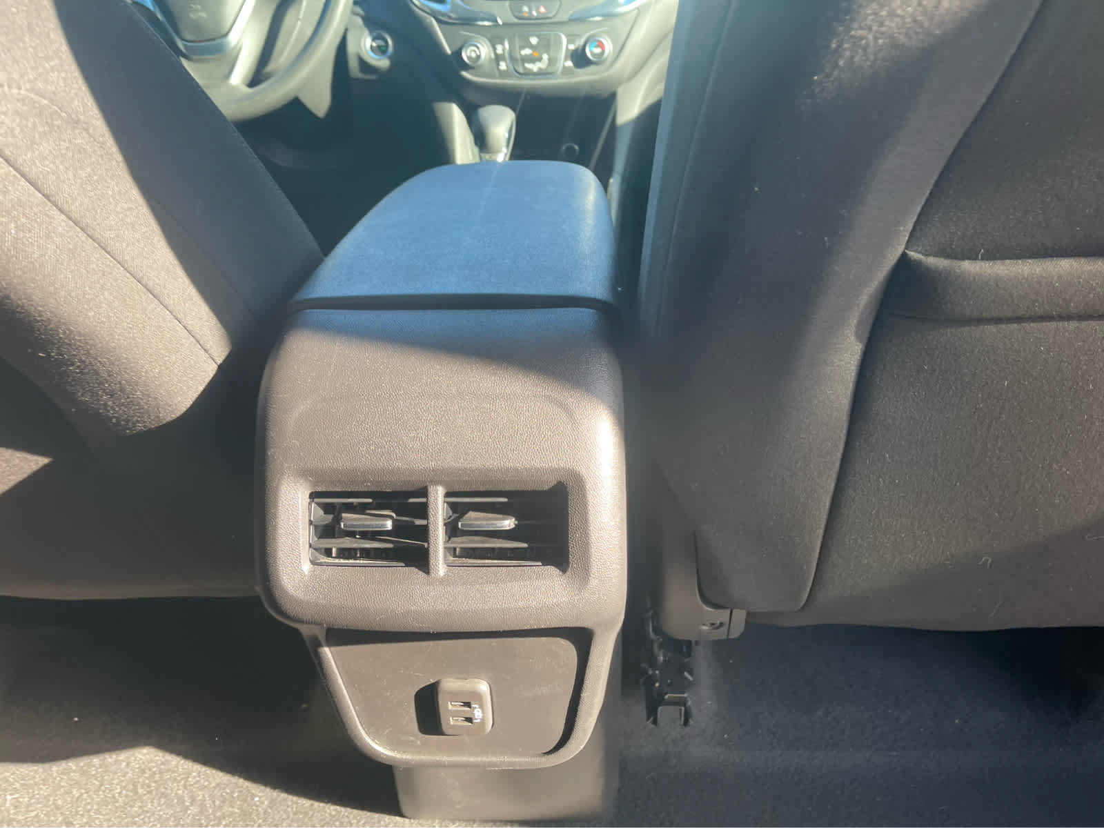 Used 2022 Chevrolet Equinox LT AWD/4WD image 25
