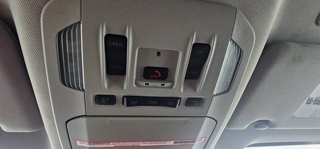 Used 2024 Toyota Highlander XLE image 24