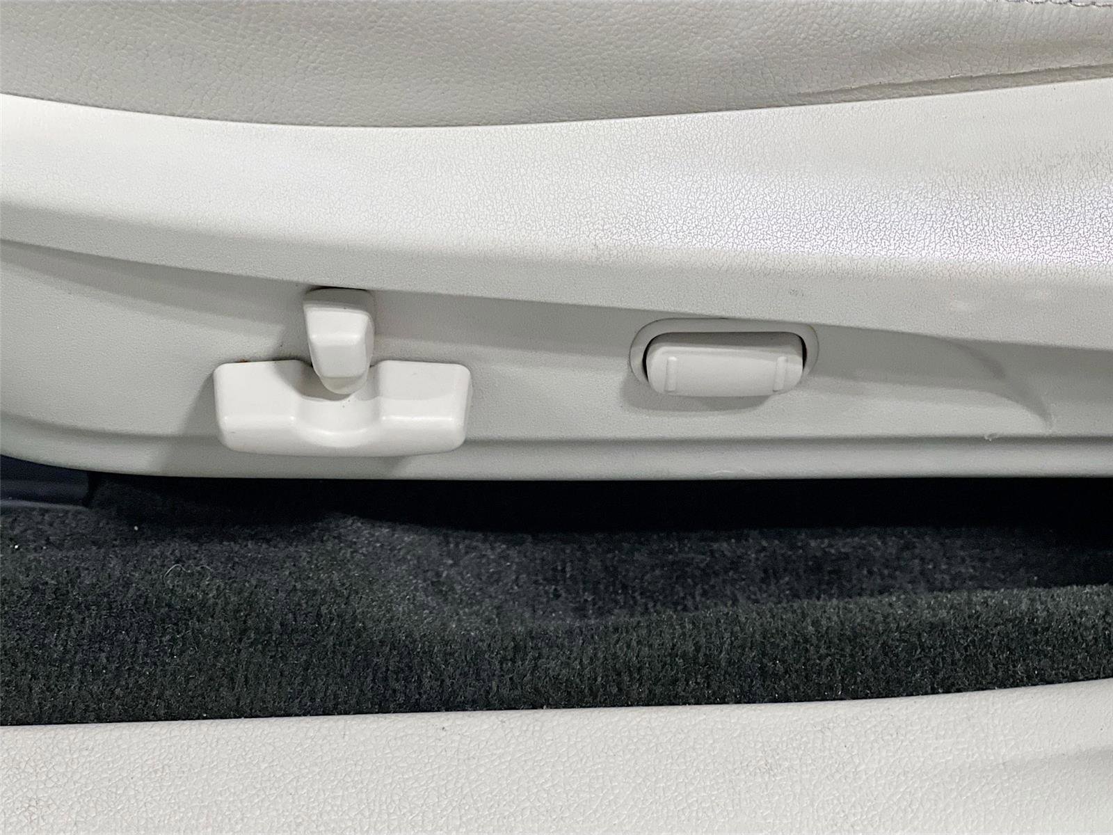 Used 2012 Subaru Outback 2.5i Limited w/ Moonroof Pkg image 20