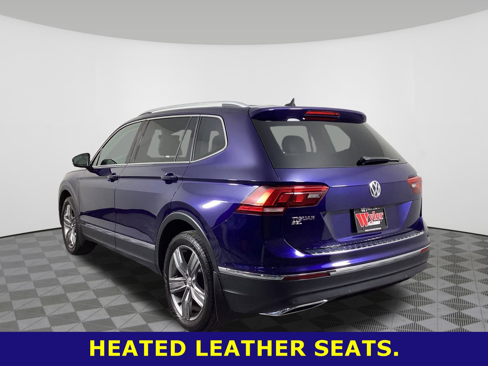 Used 2021 Volkswagen Tiguan SEL image 3