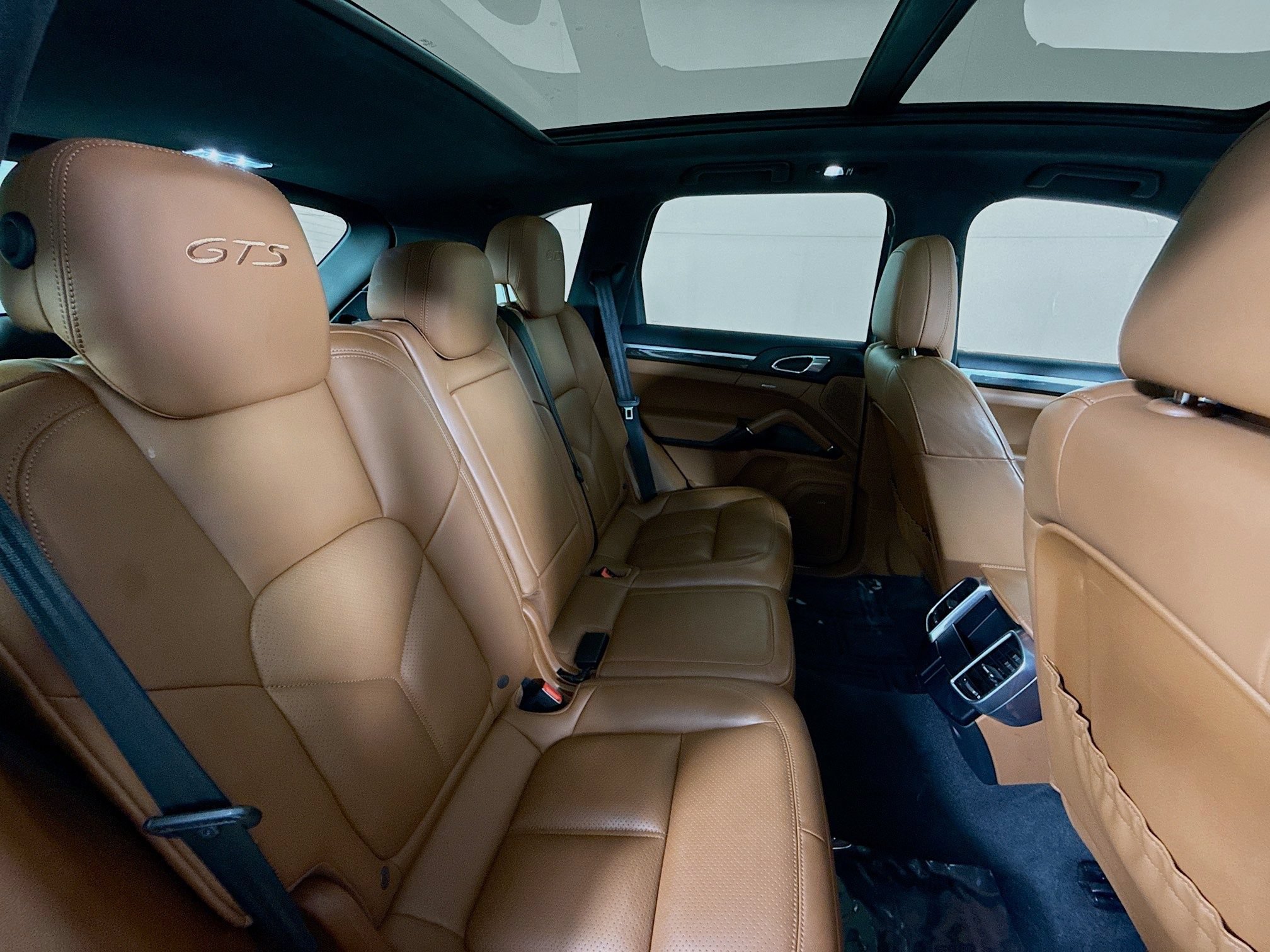Certified 2018 Porsche Cayenne GTS AWD/4WD image 28