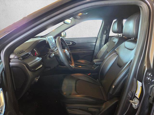 Used 2023 Jeep Compass Latitude AWD/4WD image 11
