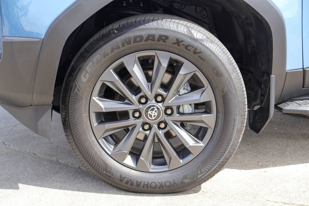 Used 2025 Toyota Land Cruiser w/ Premium Package AWD/4WD image 32
