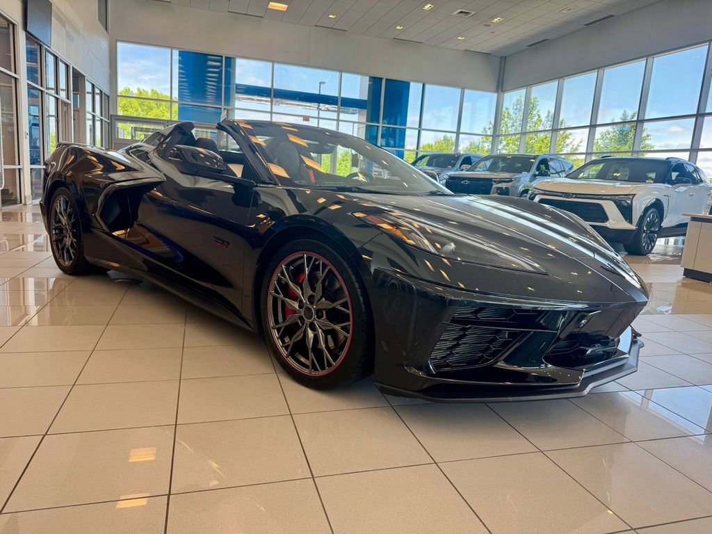 Used 2023 Chevrolet Corvette Stingray Premium Conv w/ Z51 Performance Package RWD image 1