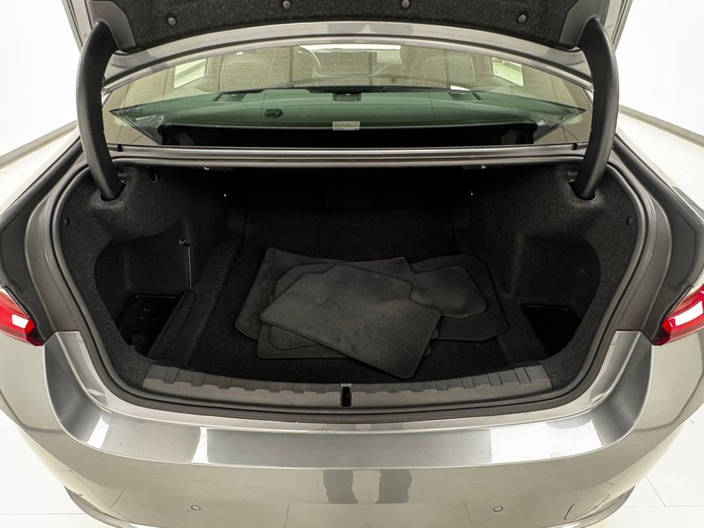 Used 2023 BMW 330i Sedan w/ Driving Assistance Package image 30