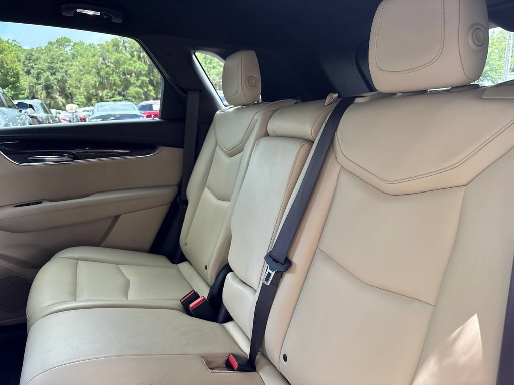 Used 2017 Cadillac XT5 FWD image 25