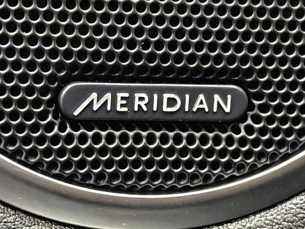 Used 2017 Land Rover Range Rover Supercharged image 11