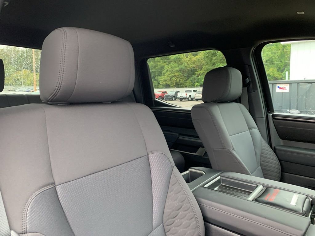 New 2026 Toyota Tundra SR5 image 18