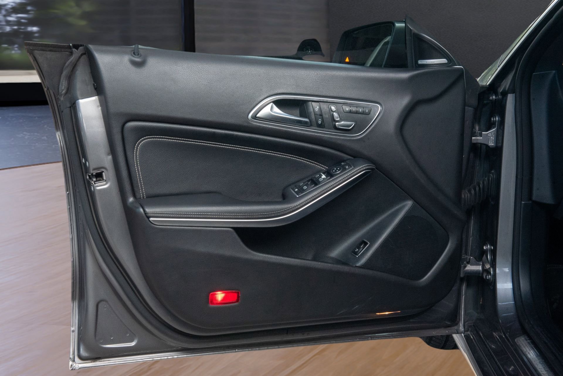 Used 2018 Mercedes-Benz CLA 250 4MATIC image 14