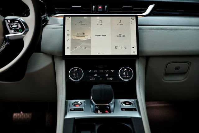 New 2026 Jaguar F-PACE R-Dynamic S AWD/4WD image 32