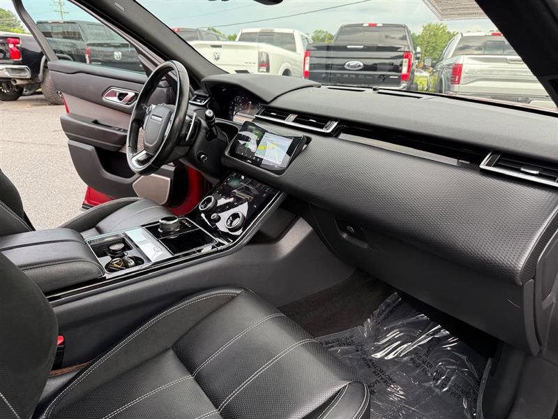 Used 2018 Land Rover Range Rover Velar R-Dynamic SE image 15