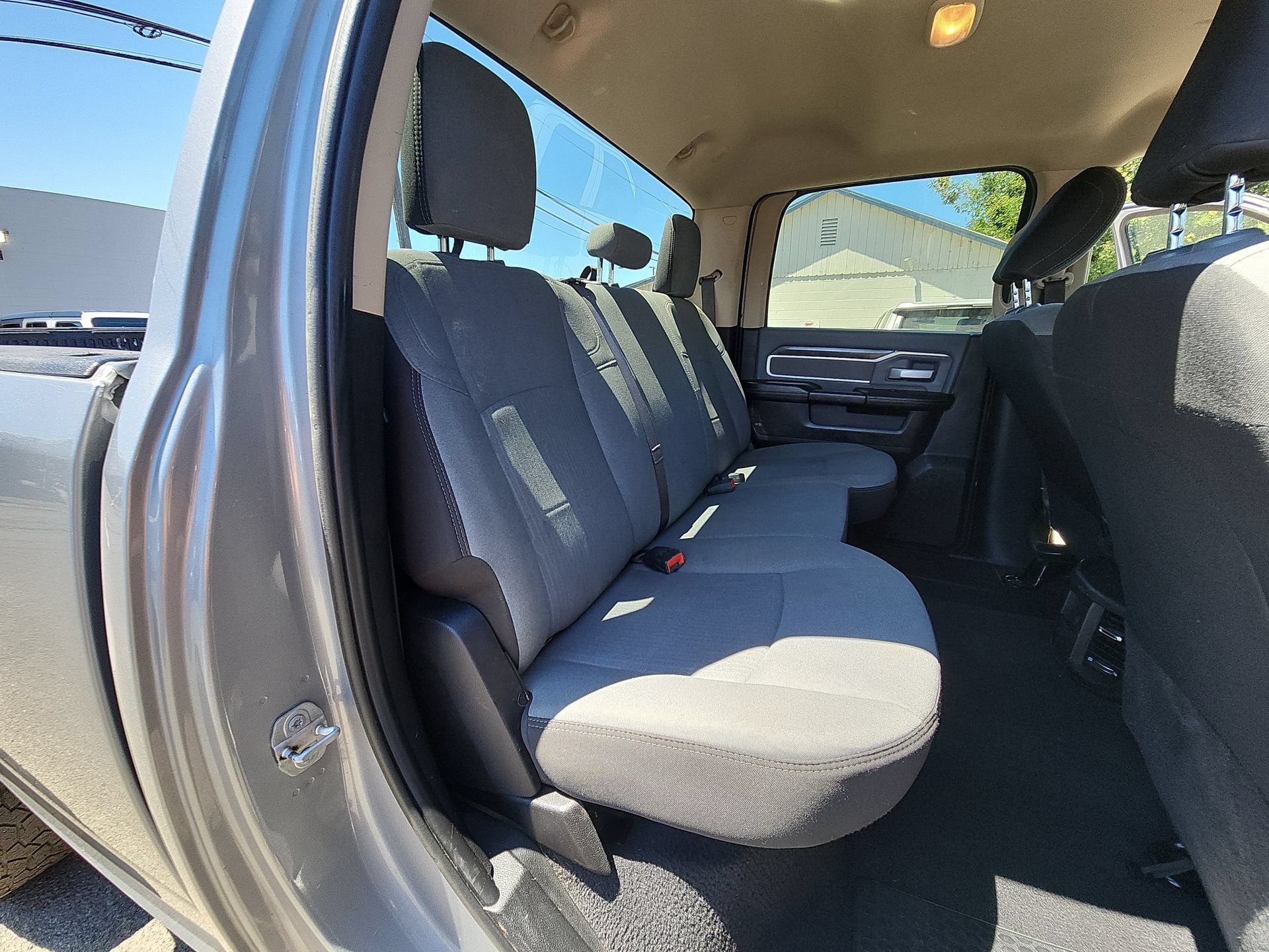 Used 2020 RAM 2500 Big Horn AWD/4WD image 25
