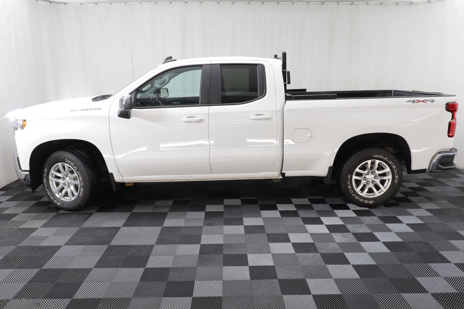 Used 2019 Chevrolet Silverado 1500 LT image 4