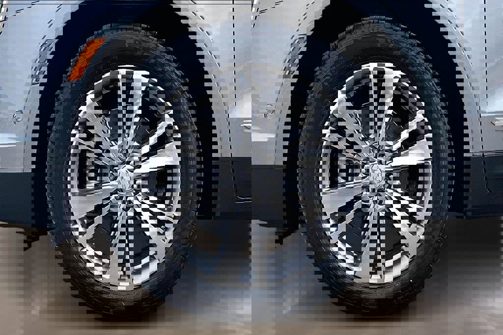 New 2026 Cadillac XT5 Premium Luxury image 12