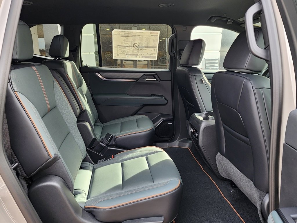 New 2026 GMC Acadia AT4 image 47
