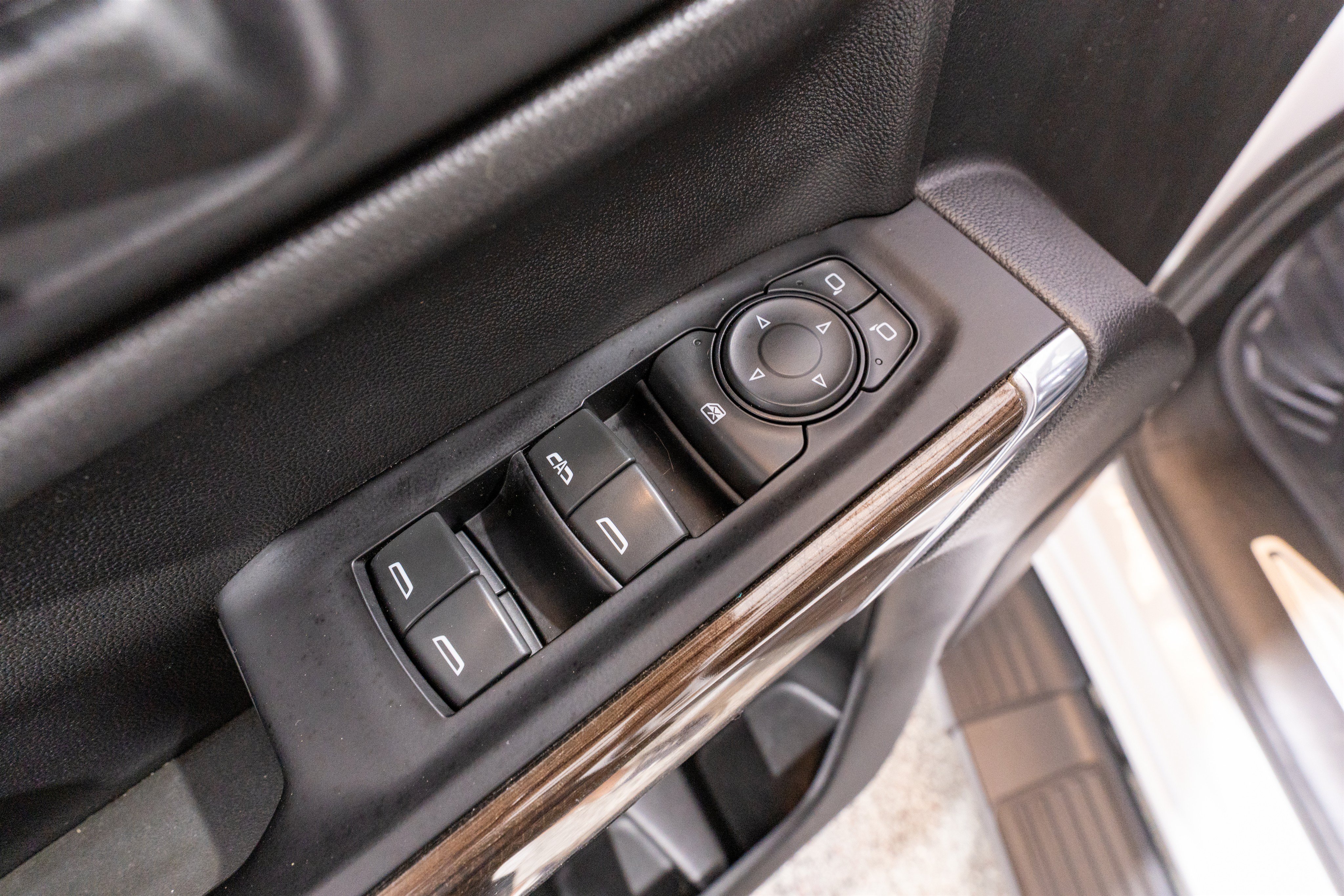 Used 2019 Chevrolet Silverado 1500 LT AWD/4WD image 14