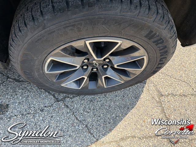 Used 2023 Chevrolet Tahoe Z71 w/ Luxury Package AWD/4WD image 26