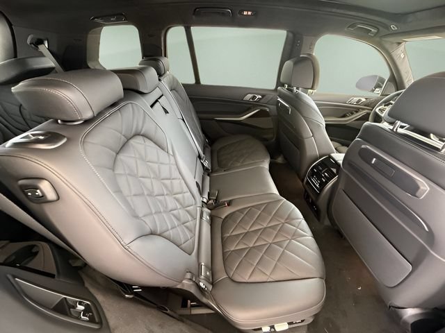 Certified 2026 BMW X7 xDrive40i w/ M Sport Package AWD/4WD image 40