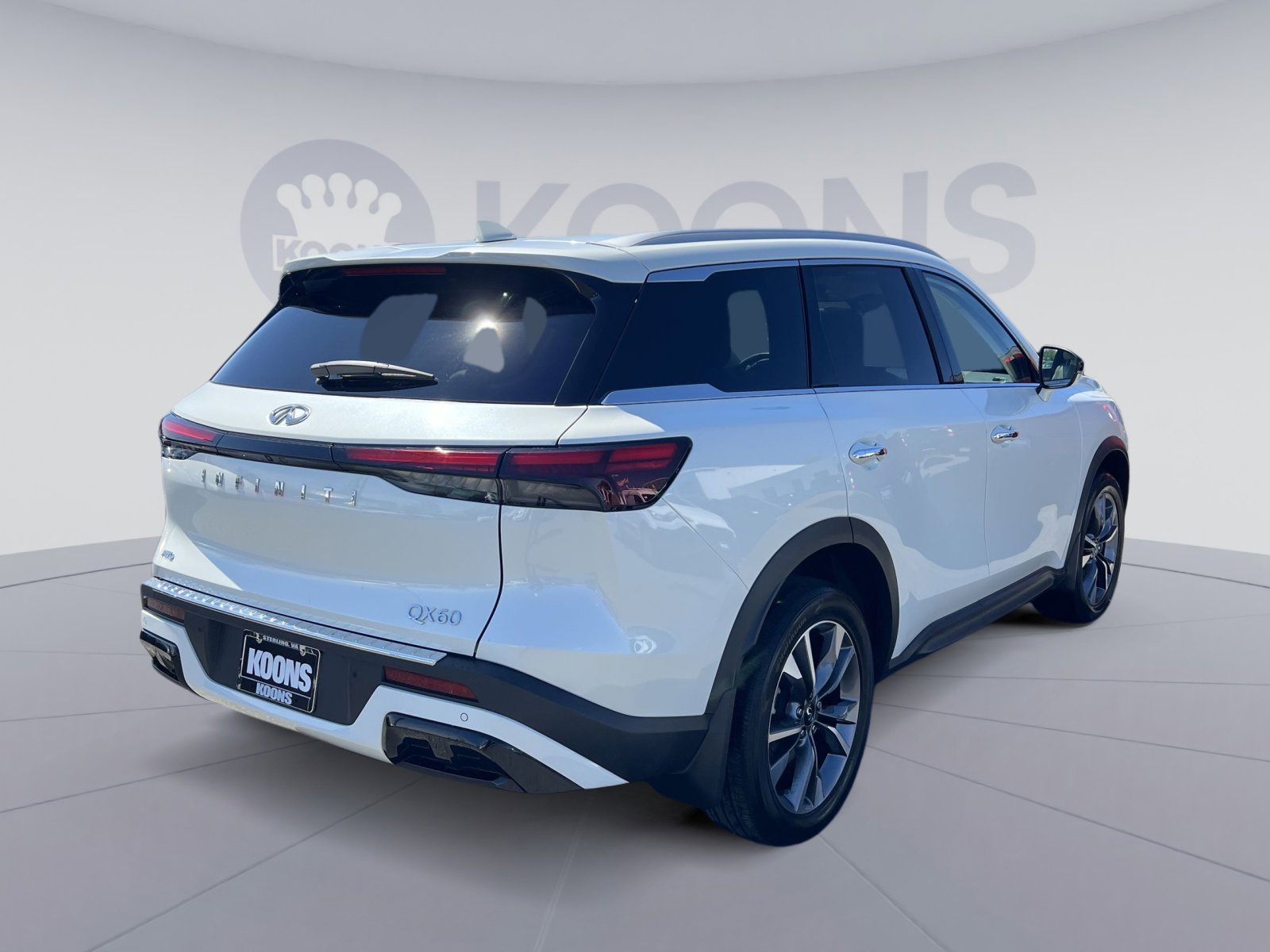 Used 2023 INFINITI QX60 Luxe w/ Cargo Package image 7