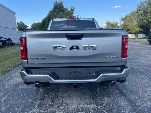 New 2026 RAM 1500 4x4 Crew Cab image 11
