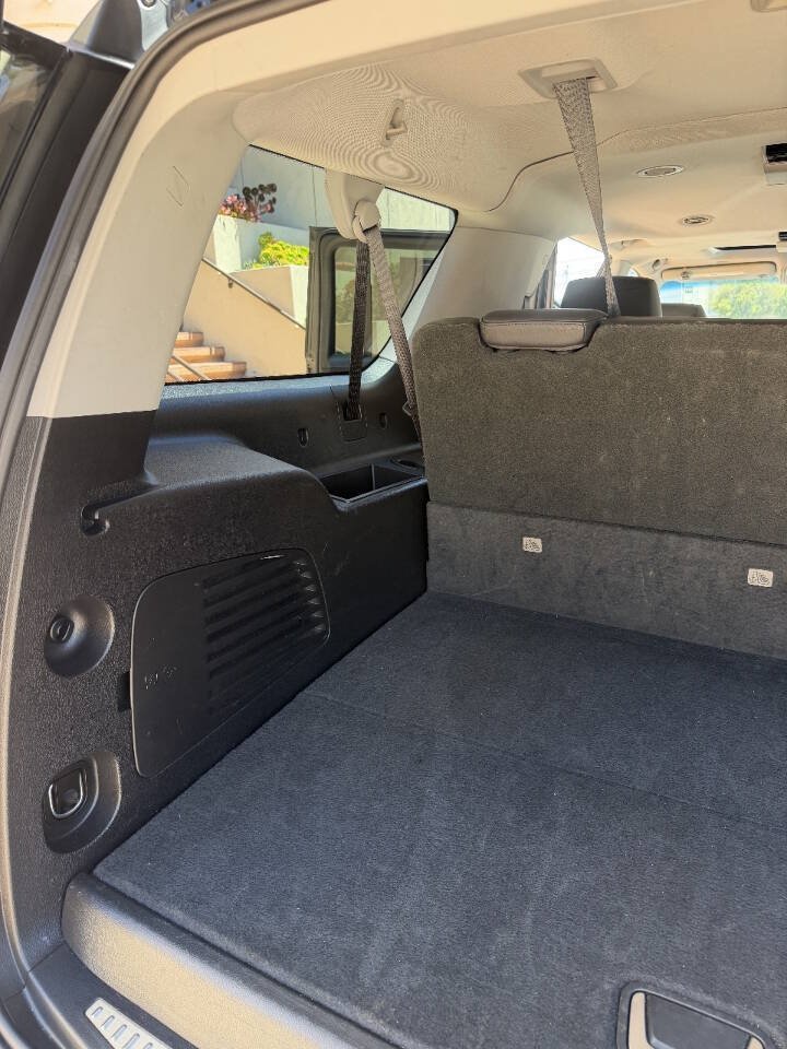 Used 2018 Cadillac Escalade ESV Luxury RWD image 33