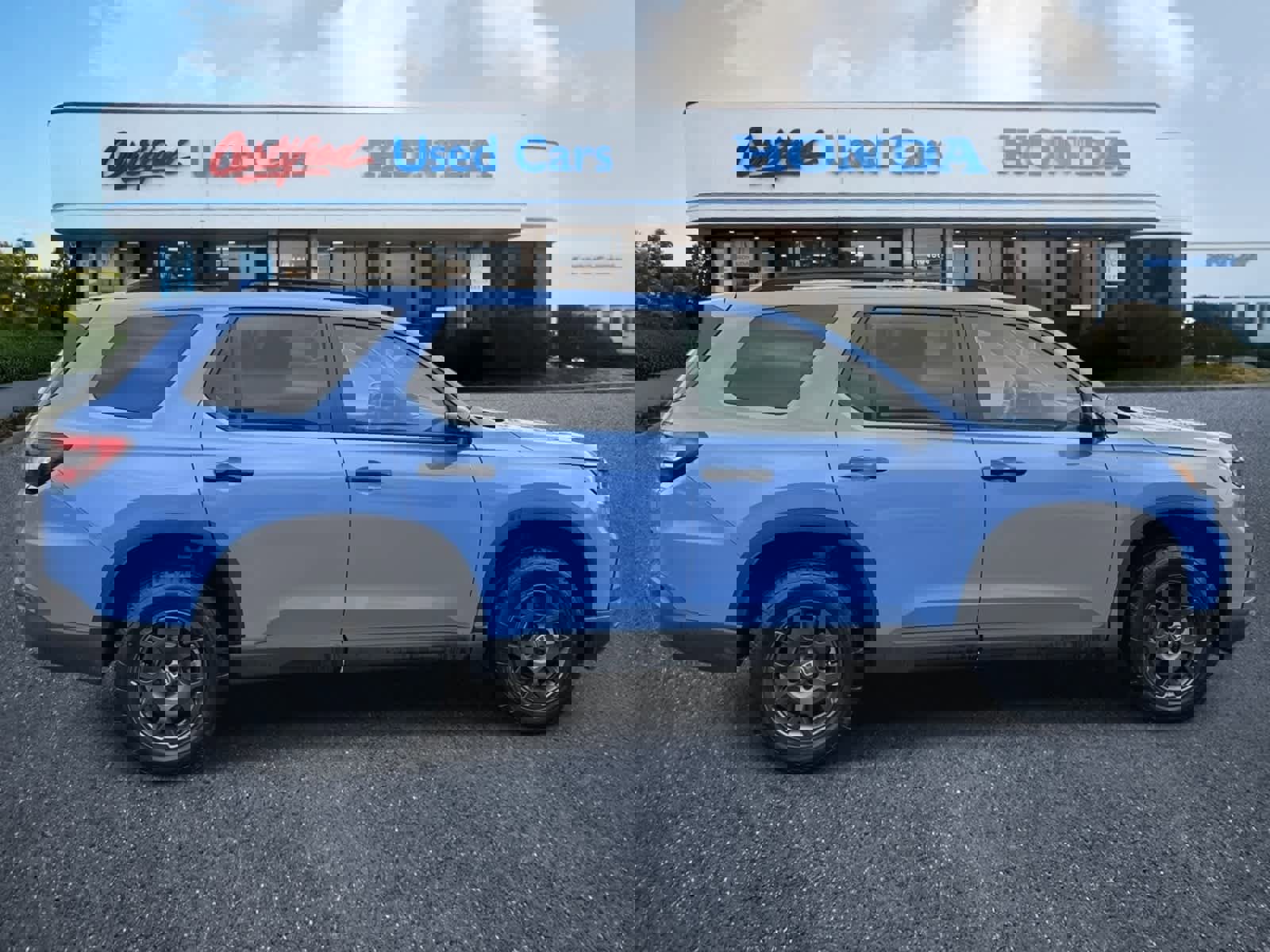 Used 2025 Honda Pilot TrailSport image 6