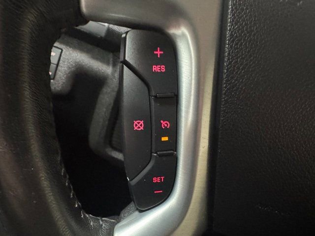 Used 2016 GMC Acadia SLT image 18