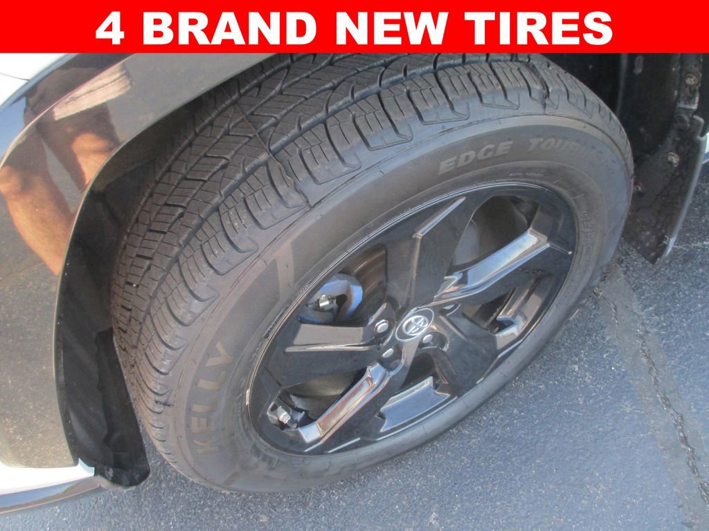 Used 2019 Toyota RAV4 XSE w/ XSE Weather Package image 3