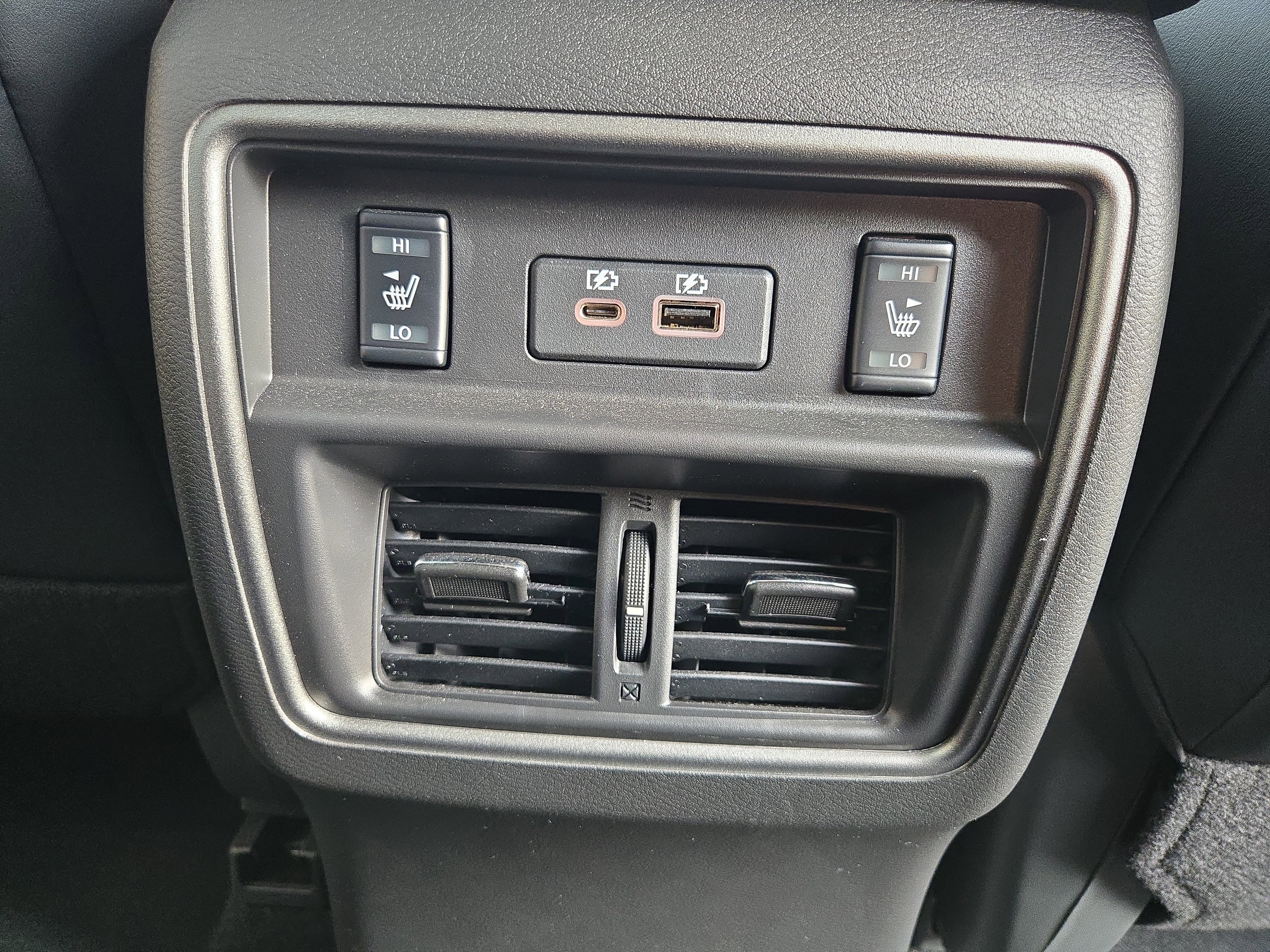 Certified 2024 Nissan Murano Platinum w/ Cargo Package image 32