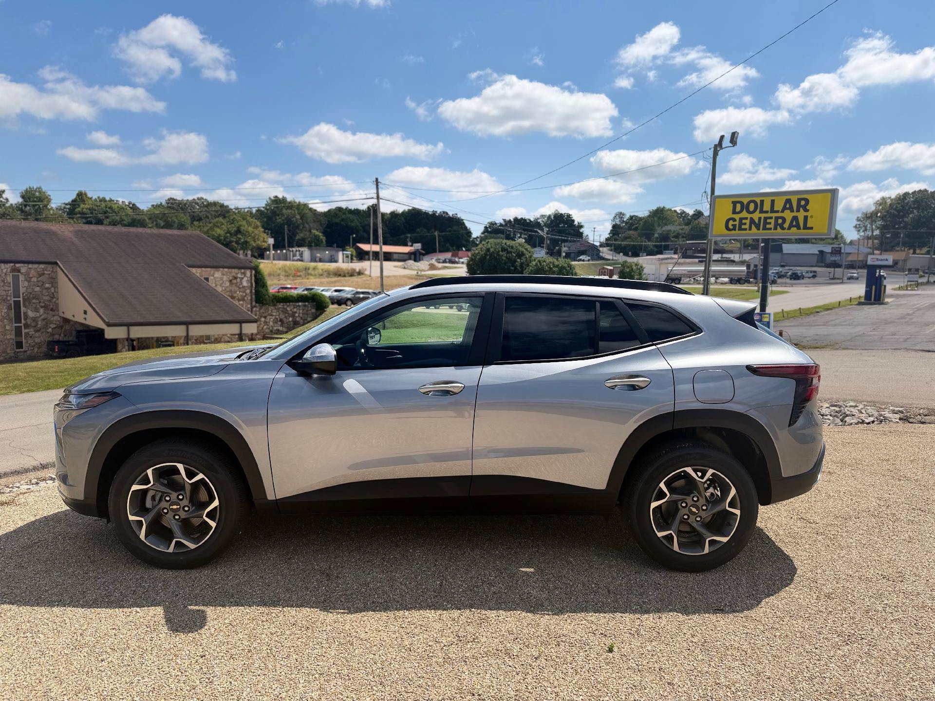 New 2026 Chevrolet Trax LT w/ Driver Confidence Package FWD image 6