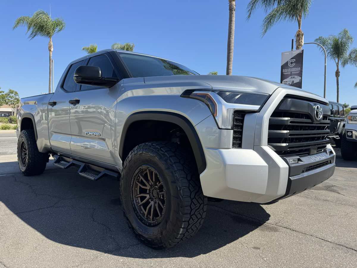 Used 2022 Toyota Tundra SR5 w/ SR5 Convenience Package RWD image 9