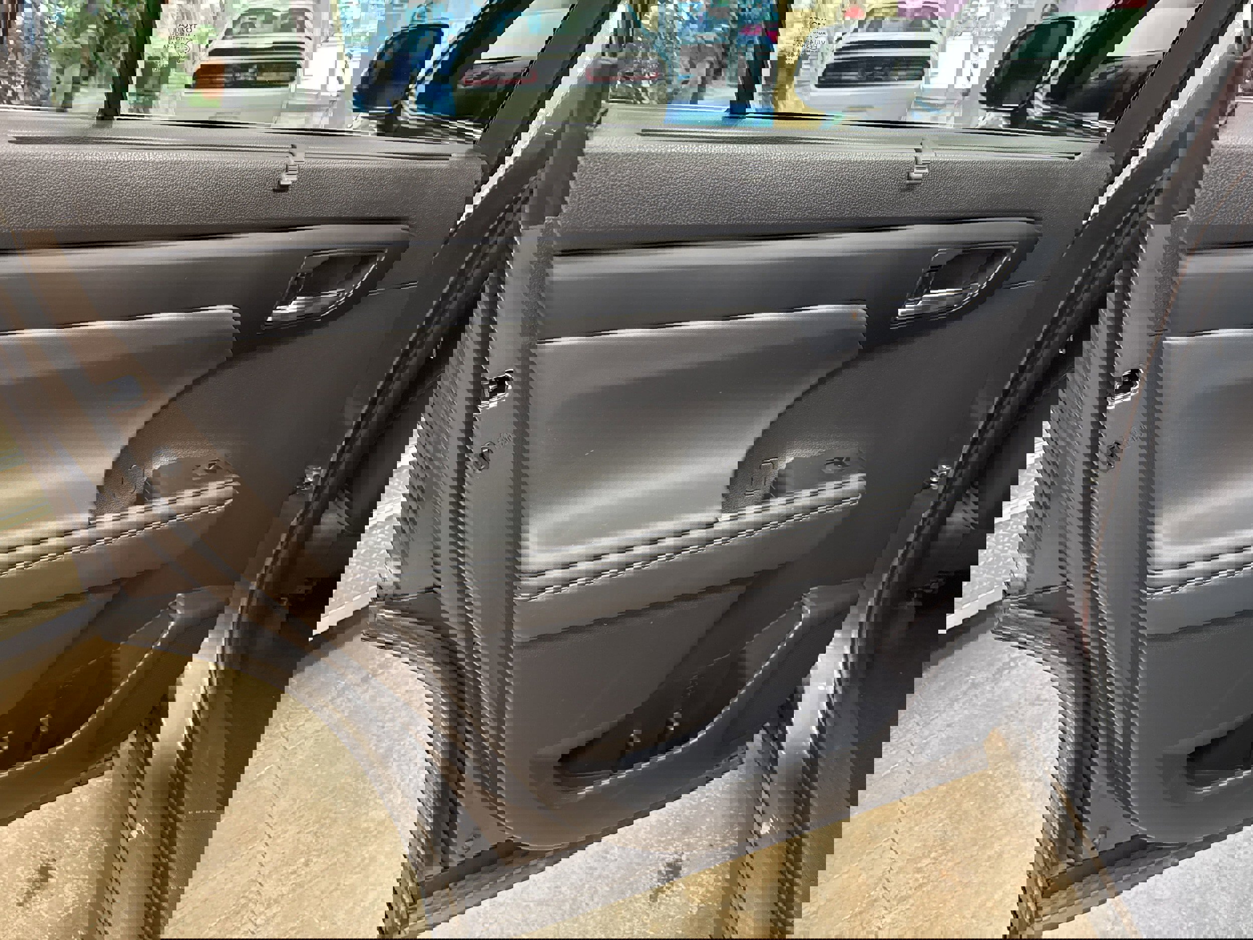 Used 2022 Toyota Highlander XLE image 26