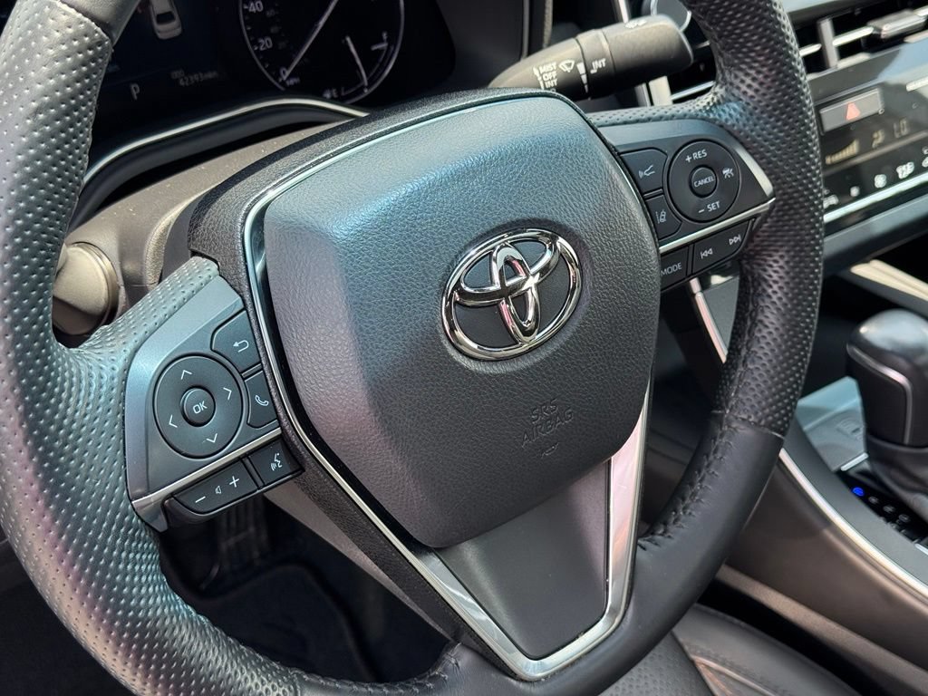 Used 2022 Toyota Avalon Limited w/ Advanced Safety Package FWD image 15