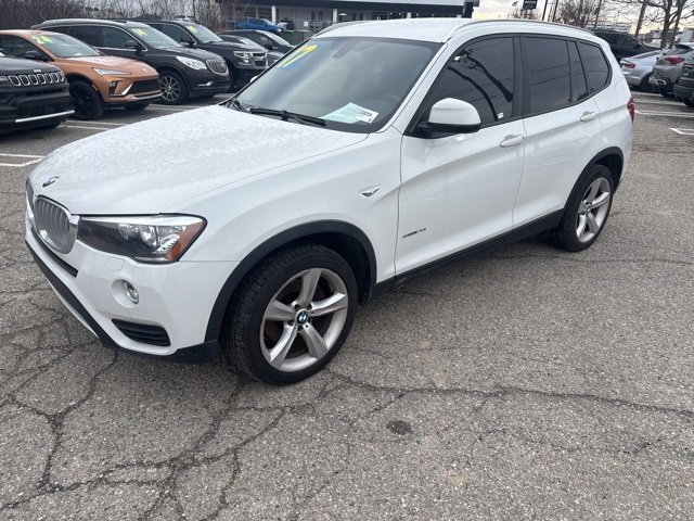 Used 2017 BMW X3 sDrive28i image 13