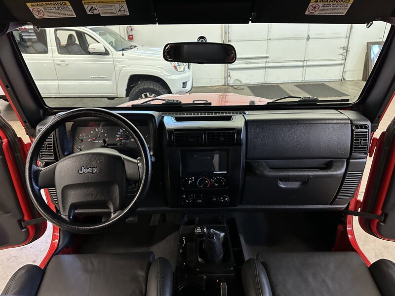 Used 2006 Jeep Wrangler X AWD/4WD image 19