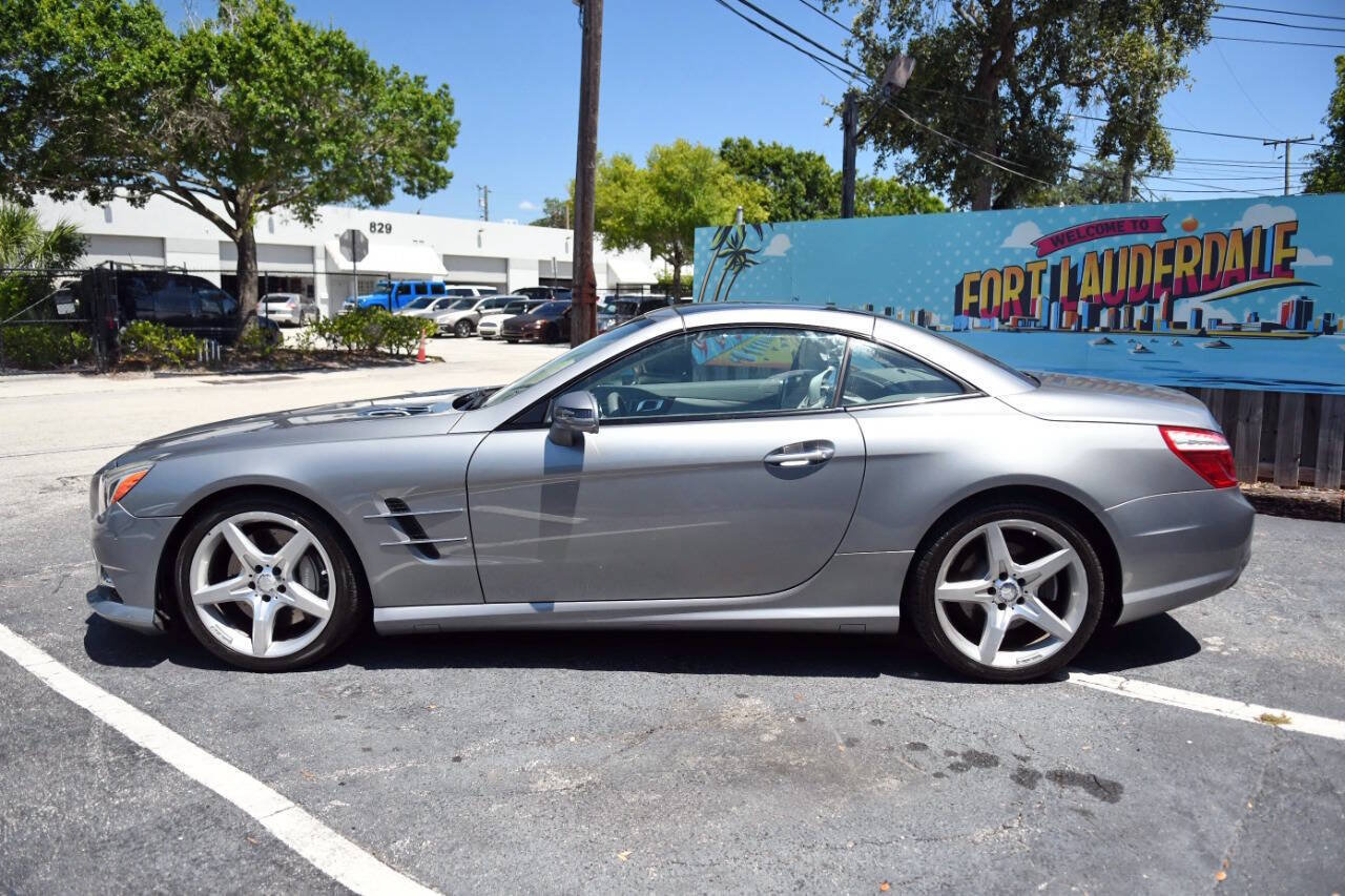 Used 2014 Mercedes-Benz SL 550 image 8