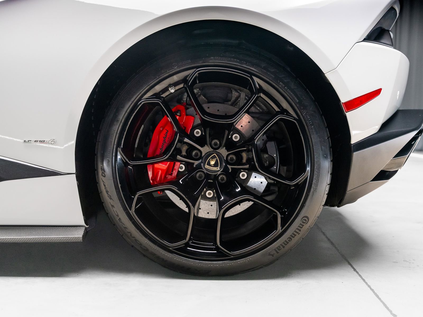 Used 2016 Lamborghini Huracan LP 610-4 AWD/4WD image 5