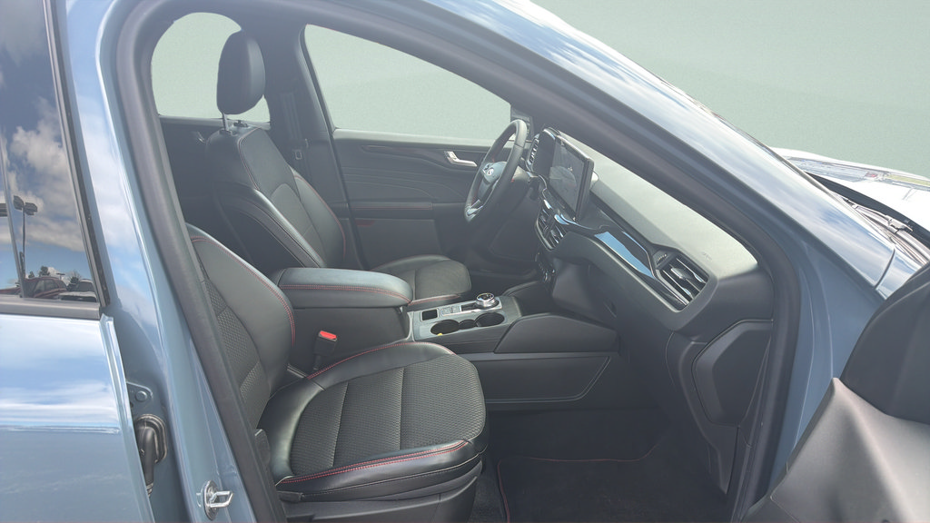 Certified 2023 Ford Escape ST-Line w/ Tech Pack #1 FWD image 32