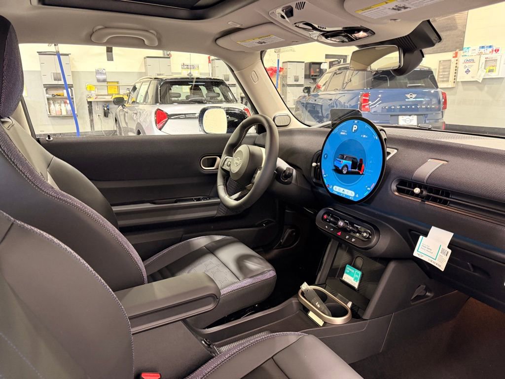 New 2026 MINI Cooper 2-Door Hardtop FWD image 22