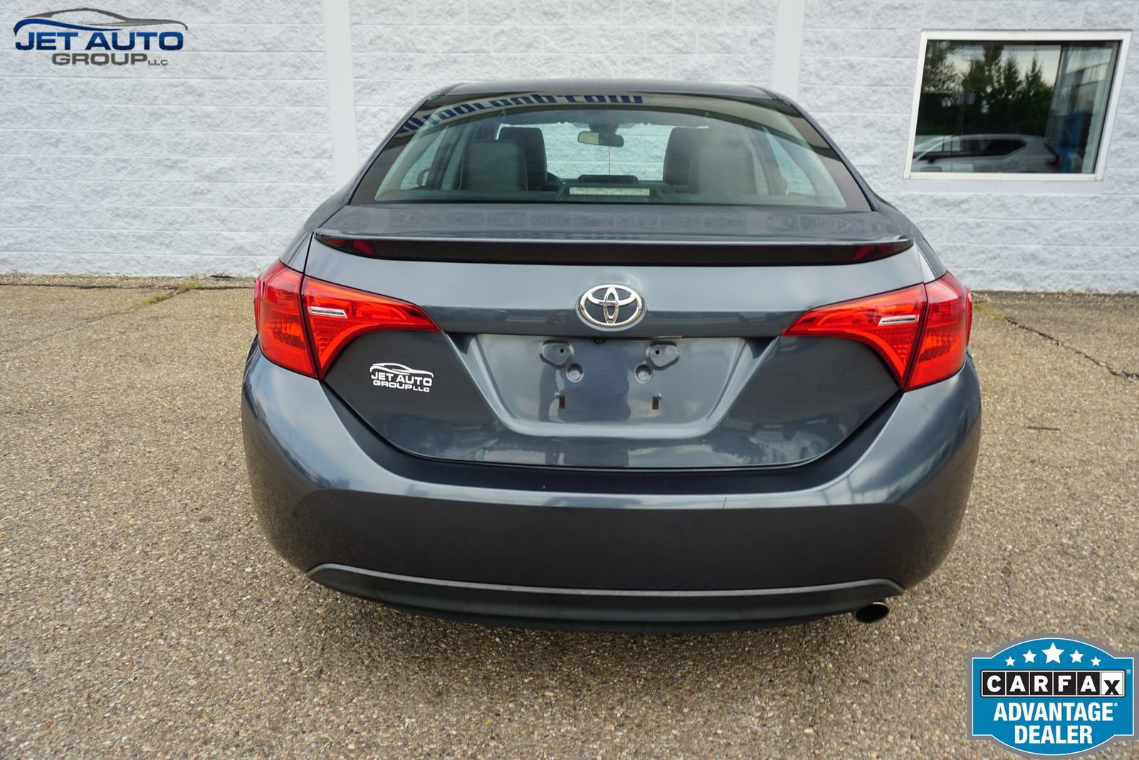 Used 2017 Toyota Corolla SE FWD image 15