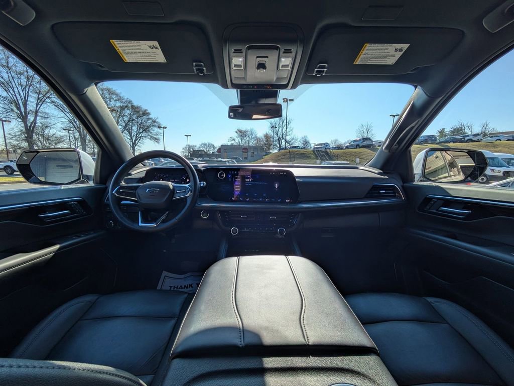 Used 2025 Chevrolet Tahoe Z71 AWD/4WD image 25