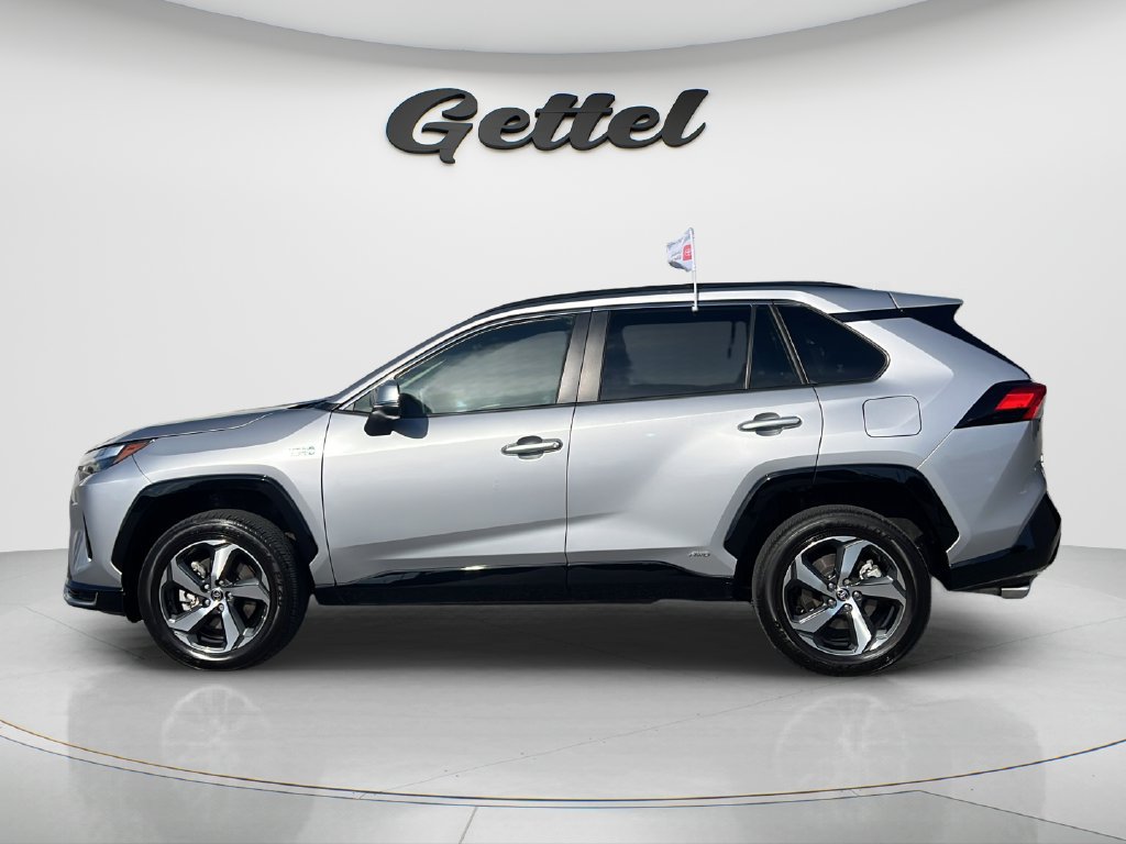 Used 2024 Toyota RAV4 SE AWD/4WD image 8