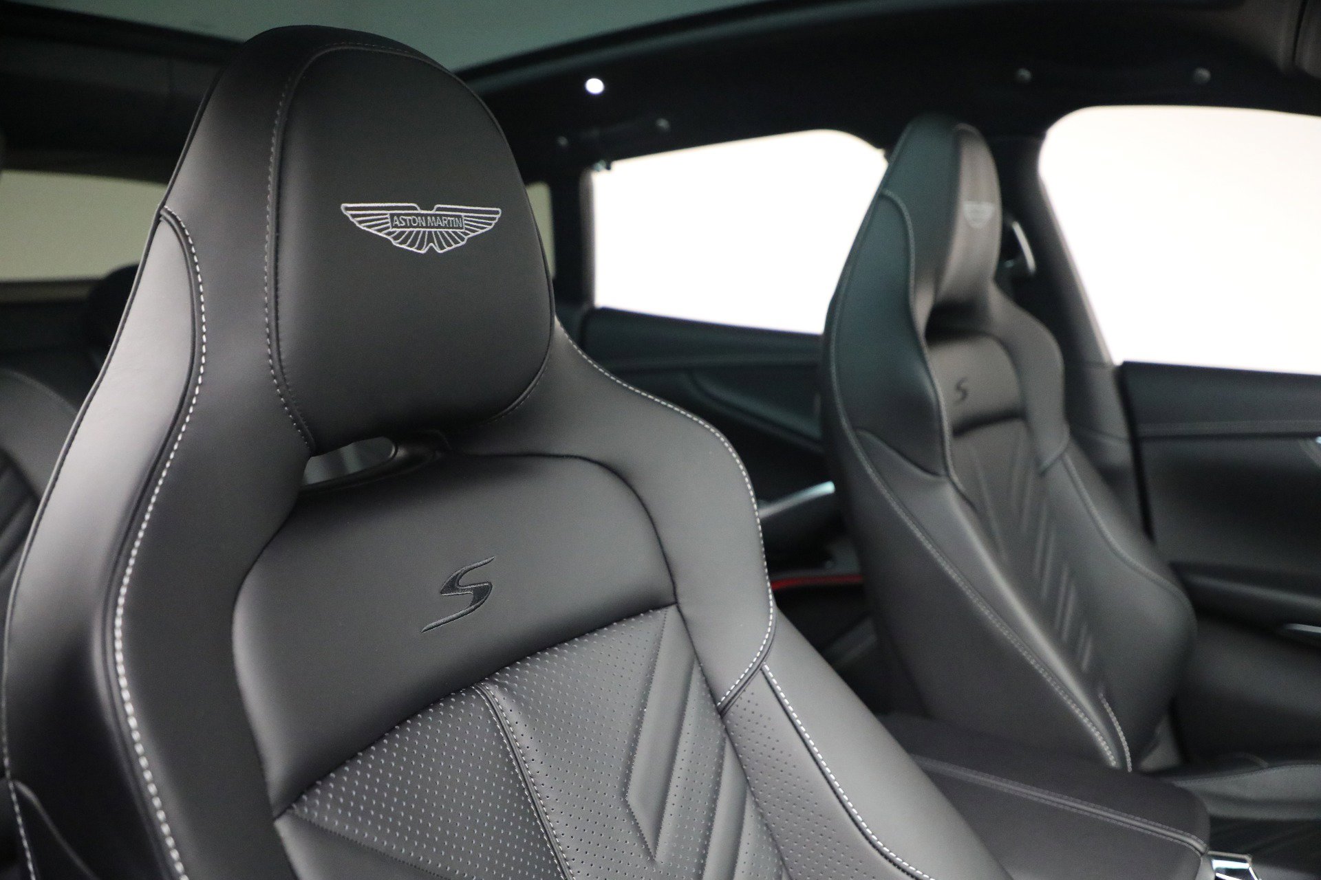 New 2026 Aston Martin DBX S image 26