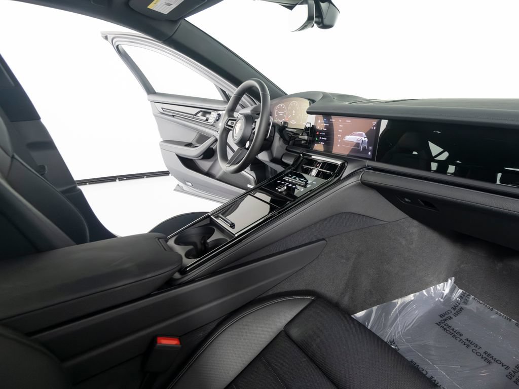 New 2026 Porsche Panamera 4 AWD/4WD image 32