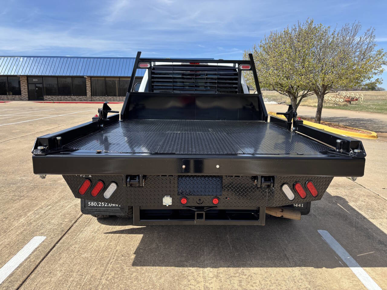 Used 2023 Ford F350 XL image 5