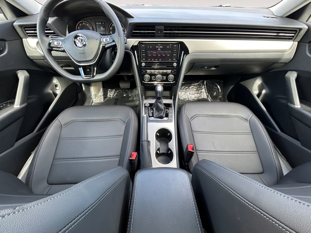 Used 2021 Volkswagen Passat 2.0T SE image 13