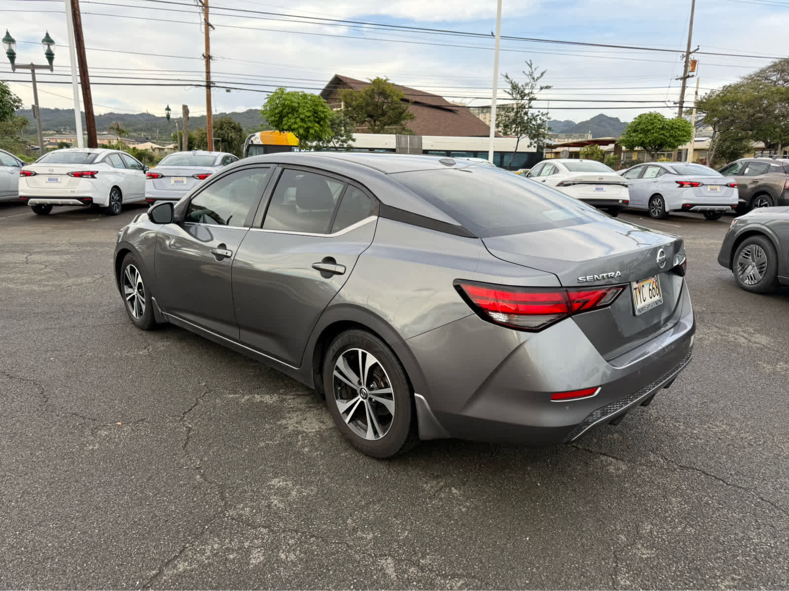 Used 2020 Nissan Sentra SV image 4