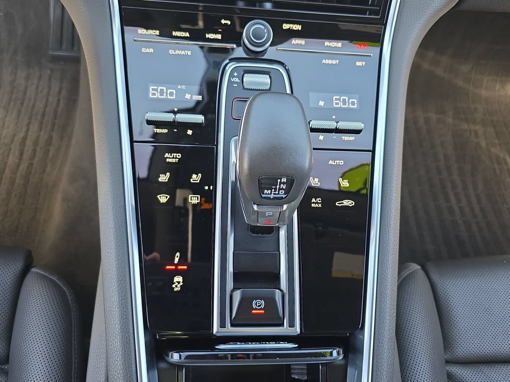 Used 2023 Porsche Panamera Platinum Edition RWD image 27