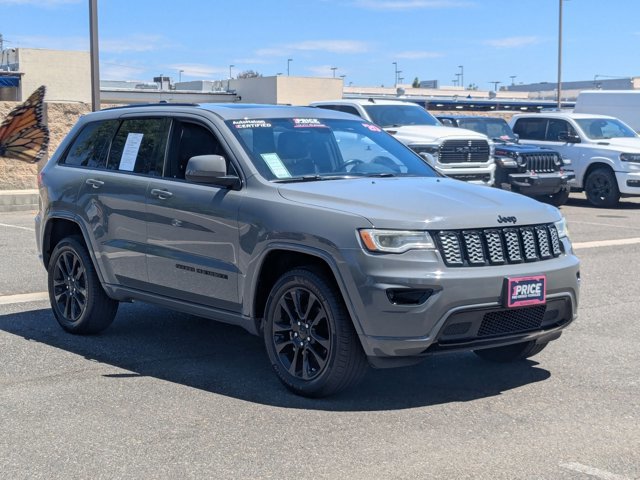 Used 2020 Jeep Grand Cherokee Altitude AWD/4WD image 3